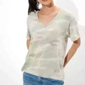 American Eagle Oversized Soft & Sexy Camo V-Neck T-Shirt, Size Small - NWT